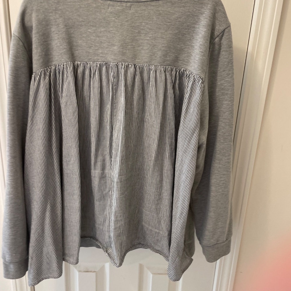 Kenzie gray and striped Sweatshirt